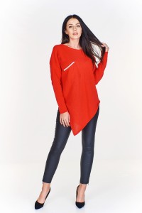 Asymetryczny sweter oversize