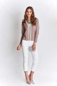 ELEGANCKI SWETEREK Z GUZICZKAMI