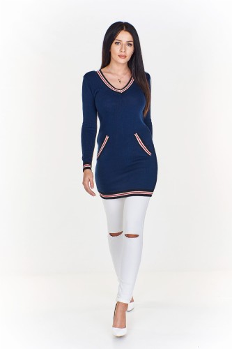 Długi sweter z kontrastowymi wstawkami