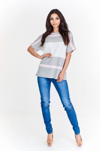 Długi sweter w poziome pasy