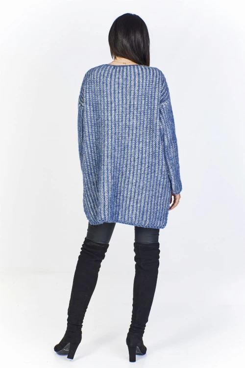 Oversiz'owy sweter z grubych nici z dłuższym tyłem (U)
