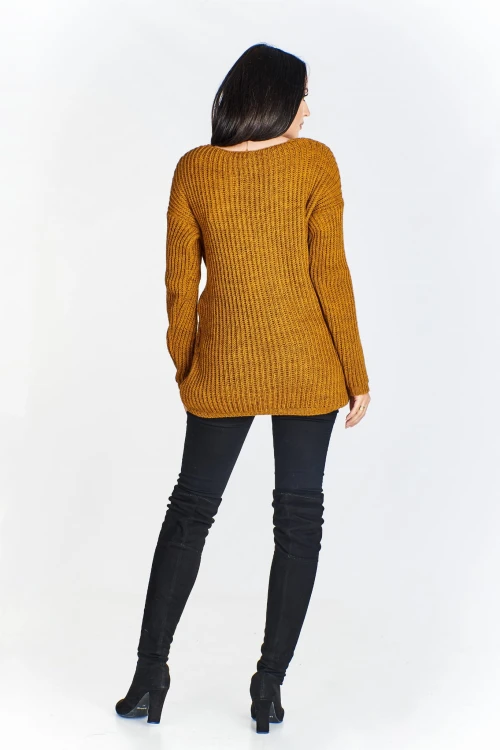 Gładki sweter z dekoltem w serek (U)