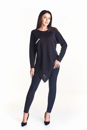 Asymetryczny sweter oversize
