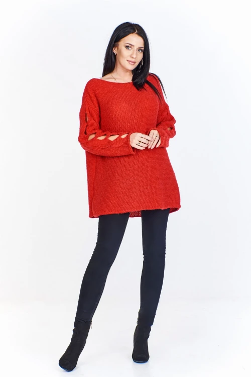 Oversiz'owy sweter z pęknieciami na rękawach  (U)