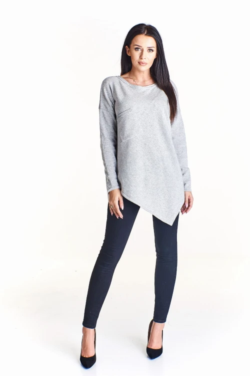 Asymetryczny sweter oversize