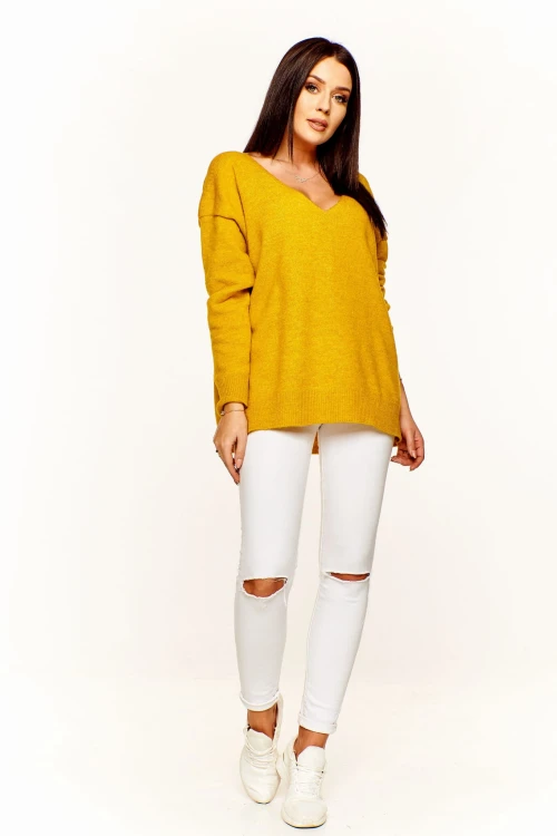 Oversiz'owy sweter w serek  (U)